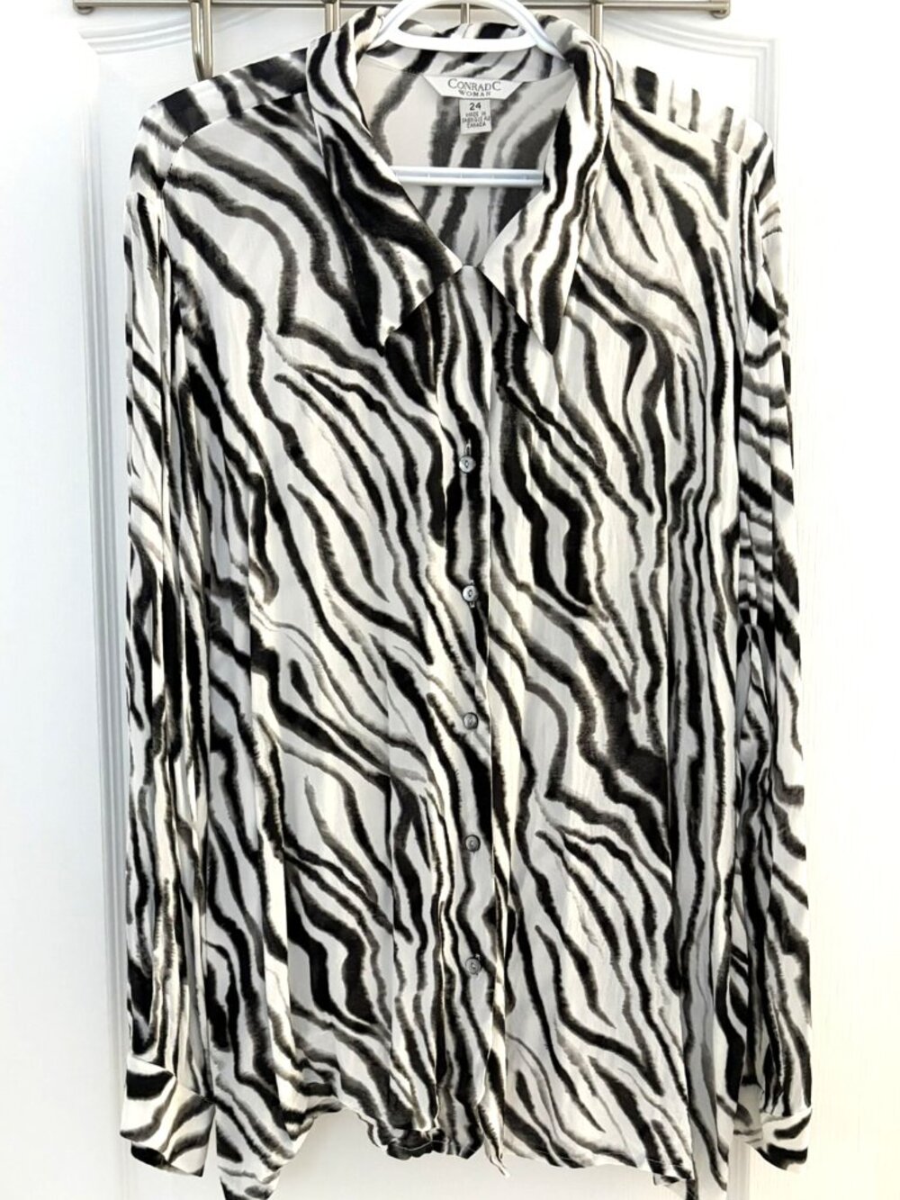 Conrad C Black & White Zebra Print Long Sleeve Blouse Size 24 Made in Canada